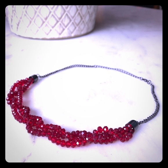 ✨Host Pick - Best in Jewelry✨ Red crystal necklace - Picture 1 of 2